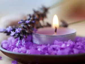 Nến thơm hoa oải hương (Lavender)